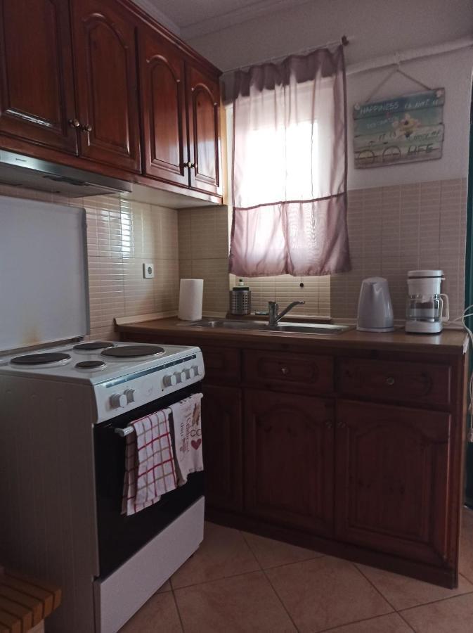 דירות Dimitris House Petriti מראה חיצוני תמונה