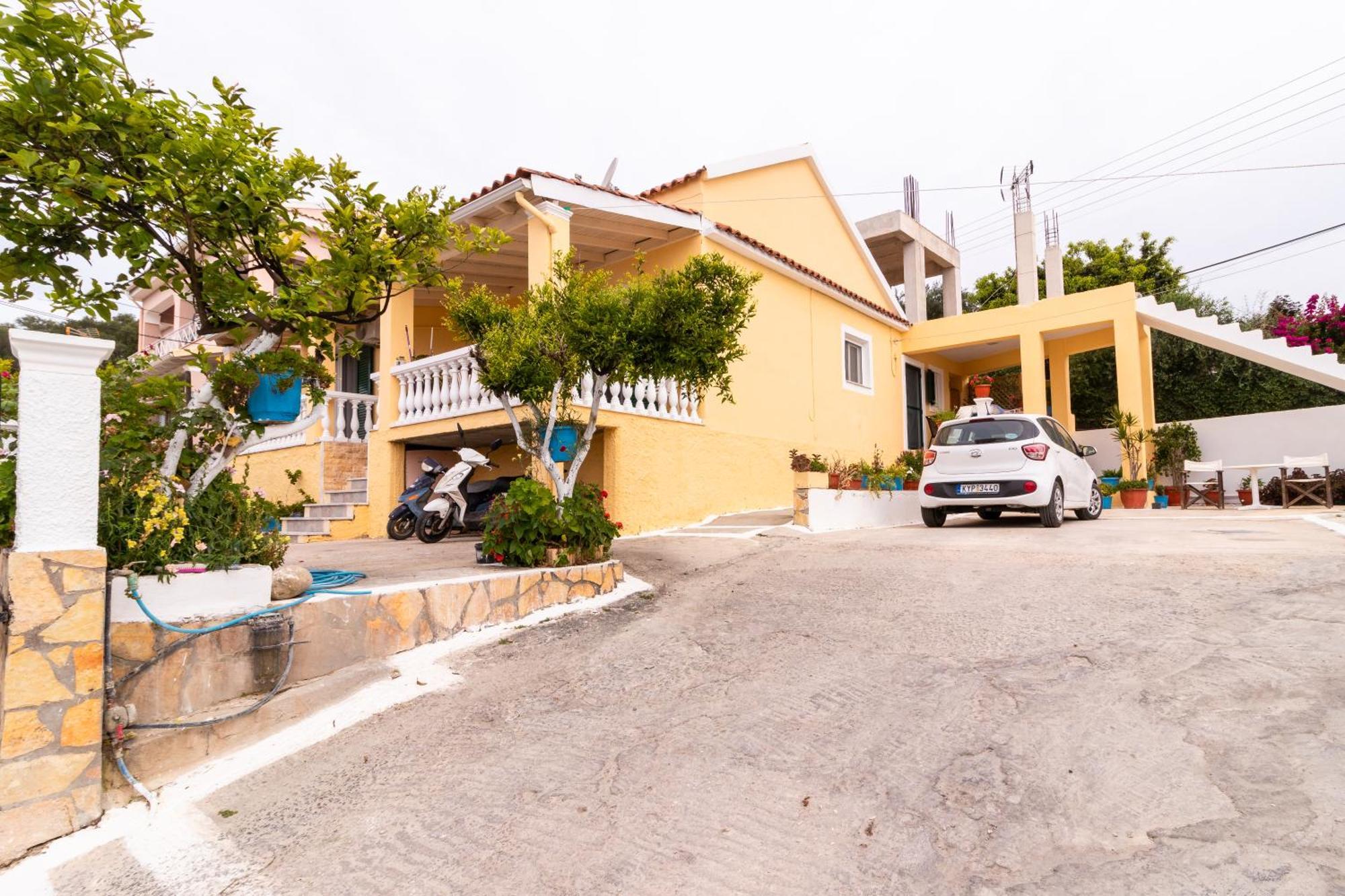 דירות Dimitris House Petriti מראה חיצוני תמונה