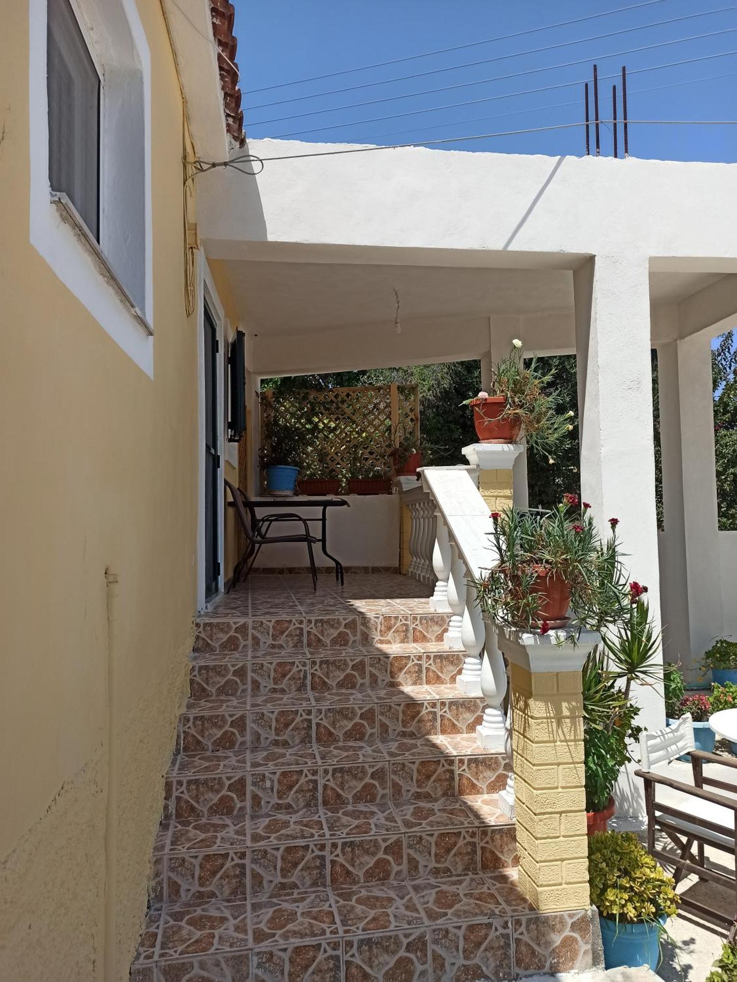 דירות Dimitris House Petriti מראה חיצוני תמונה